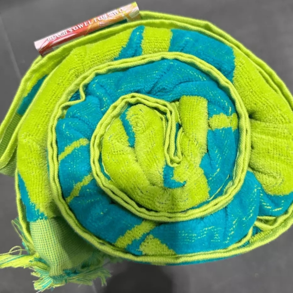 Loft beach towel ⛱️ - Picture 2 of 5